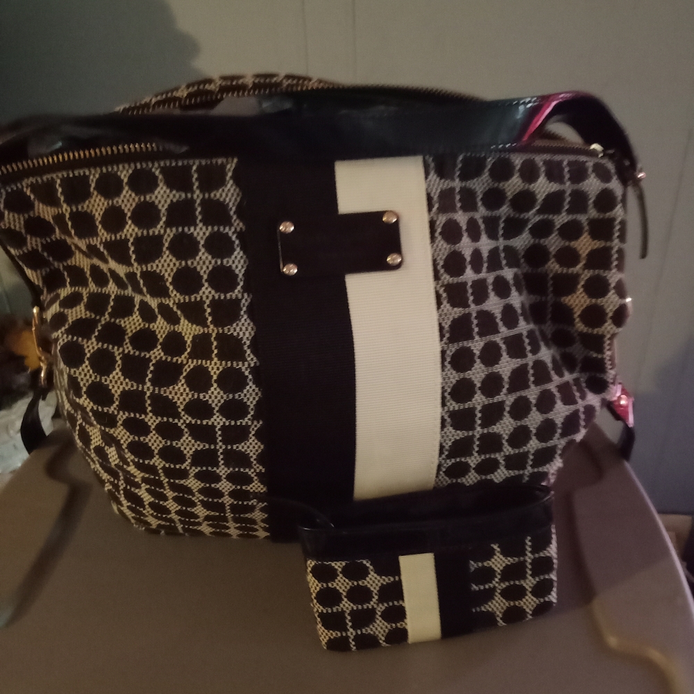 Kate Spade Stylish Black and White Women's Bag Set